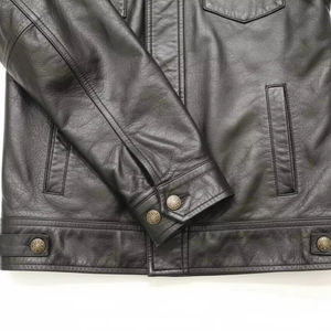 Chaquetas de Cuero Vacuno de Alta Calidad con Cuello Alto y Logotipo Frontal, Impermeables y Ecológicas - Product Image 5