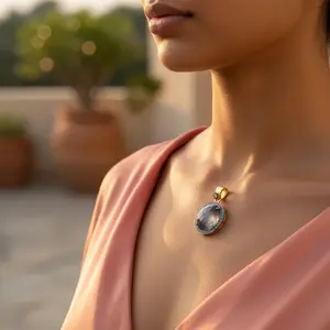 Espléndido Collar con Colgante de Zafiro y Diamantes para Uso Diario de Mujer - Product Image 2