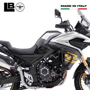 Adesivi Protettivi Laterali per Serbatoio Moto Compatibili con Voge Valico 525DSX 2024-5 - Product Image 3