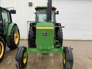 1973 pour John pour Deere 4430 2WD Tracteur de marche - Product Image 6