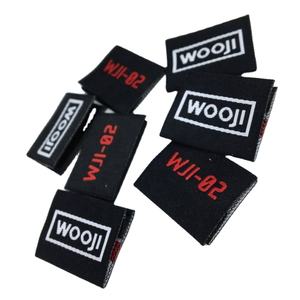 Etiquetas Tejidas Personalizadas con Logotipo y Diseño a Medida, y con Tamaños Personalizados para Sudaderas, Camisetas, Pantalones Cortos y Otros Productos - Product Image 2