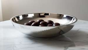 Vente chaude Premium Qualité Martelé Argent Chocolat Dates Poli En Acier Inoxydable En Métal Bols De Fruits Pièce Maîtresse Décorative - Product Image 4