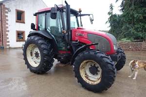Compre el Tractor de Ruedas Valtra S 293 de Alto Rendimiento con Motor de 90 CV, Tracción en las 4 Ruedas, Transmisión de Engranajes, Garantía de 3 Años, Excelente Estado - Product Image 6