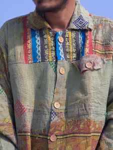 Chemise décontractée pour homme en coton tricoté 100% à manches longues, coupe ample, motif floral, style hip-hop, grande taille, collection hiver, fabriquée à la main par Kantha VIRATRA IMPEX - Product Image 3