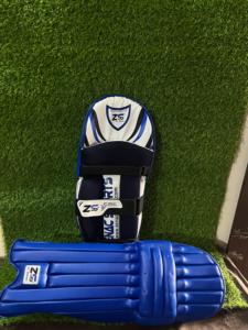 Mejores protectores de piernas ligeros y cómodos de PU/PVC para críquet, hechos a medida, para jóvenes, de todas las tallas, esenciales. - Product Image 2