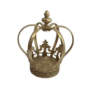 Porte-bougie vintage en métal plaqué or, couronne de Noël, écologique, décoration de table pour les fêtes et les vacances - Product Image 1