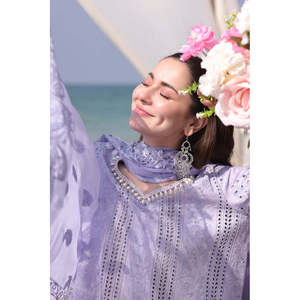 IMROZIA Conjunto de 3 Piezas: Camisa Bordada Chiffon Lawn ChikanKari, Dupatta de Malla Khaddi y Pantalones para Primavera/Verano - BIC-4508 - Product Image 3