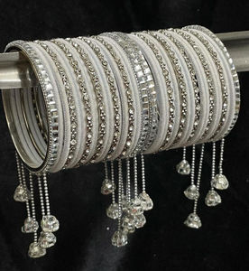 Vintage Fashion Jewelry <b>Bangles</b> Sets For Bridal Wear Factory Rate Direct Sale Churiyan Sets Available In All Colors & Sizes - Product Image 2