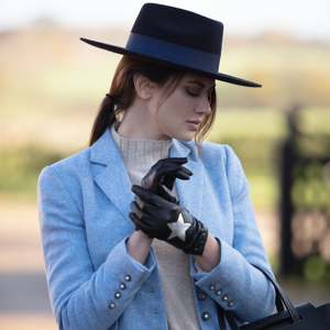 Gants Star Cut Out Touchscreen Stella pour femme en cuir doublé de soie noir taille unique pour l'extérieur - Product Image 5