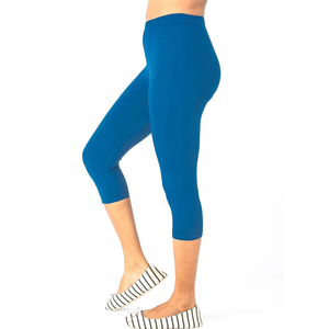 Wholesale Best Supplier Women's Summer Wear <b>Capri</b> <b>Leggings</b> / Soft Fabric Made Adult Size Women <b>Capri</b> <b>Leggings</b> OEM Service - Product Image 4