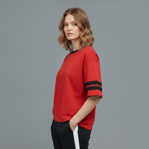 Camiseta de mujer personalizada con logo, 100% algodón, de alta calidad, cuello redondo, manga corta, informal, holgada, de dos tonos. - Product Image 5