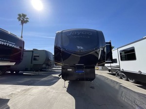 Proveedor Verificado de Autocaravanas Usadas Ja-yco Pinnacle 32RLTS 2026 en Venta - Product Image 4