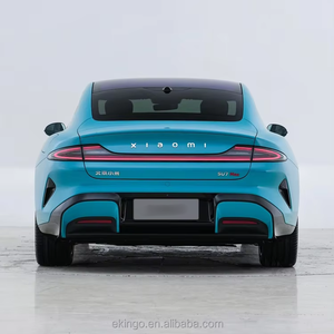 SUV de Lujo con Tracción en las Cuatro Ruedas, Modelo 2024, 4 Puertas, 4 Asientos, Alto Rendimiento, Asientos de Cuero Premium Inteligentes, Techo Panorámico - Product Image 3