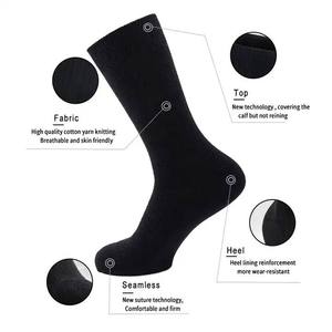 Chaussettes de sport imprimées en gros, logo du fabricant, coton unisexe, chaussettes personnalisées pour hommes - Product Image 5