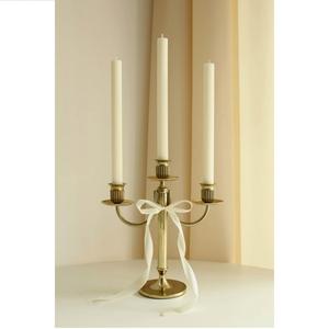 Bougeoir en métal finition antique bougeoir pour éclairage et décoration de la maison ensemble bougeoir décoratif élégant - Product Image 1