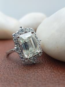 Anillo de boda de compromiso de oro de 14K y 18k con corte esmeralda de 1ct para mujer para GIA IGI certificado Fine Solitaire VVS Lab Fiestas Aniversarios - Product Image 6