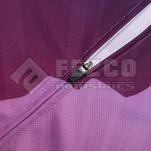 Camiseta de ciclismo súper ligera para hombre, venta al por mayor, muy cómoda y de secado rápido con nombre de equipo personalizado - Product Image 3