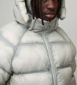 Chaqueta Plegable Compacta para Hombre, Personalizable con Marca, OEM, Capucha Desmontable, Resistente al Agua - Product Image 2