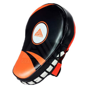 Tapis de mise au point original en cuir pour boxeurs d'entraînement, vente en gros de tapis de mise au point fabriqué au Pakistan - Product Image 2