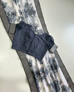 Tendencia India Bellamente diseñado Fancy Floral Printed Lace Border Work 5,5 MTR Long Length Saree para fiesta y boda - Product Image 3