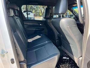 Motor diésel 2020 Toyo-ta Hilux Legend de segunda mano - Product Image 5