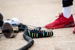 สายรัดข้อมือปรับได้ระบายอากาศได้ดีใช้ได้ทั้งชายและหญิงวัสดุใหม่สำหรับเล่นยิม - Product Image 3