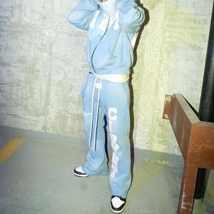 Apliques parches bordados Jogger chándales personalizado lavado ácido sol desteñido acampanado chándal conjunto Zip Up Sudadera con capucha y pantalones de chándal hombres - Product Image 1