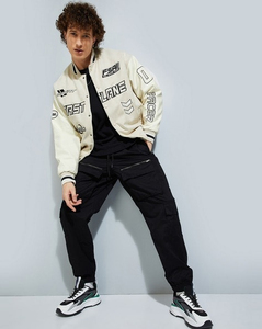 Chaqueta Universitaria Unisex de Corte Clásico con Botones Cubiertos, Personalizable, de Lana/Poliéster, Resistente al Viento, Ecológica, para Equipos Escolares - Product Image 6