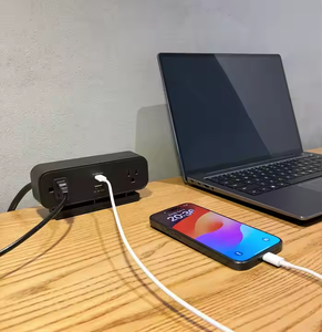 רצועת כוח רב תכליתית: 2 שקעים + pd 65 w/qc 18 w יציאות - Product Image 2