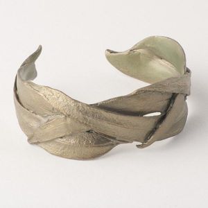 Servilletero de metal con acabado de latón antiguo tradicional, perfecto para mesas de boda de inspiración vintage o reuniones de vacaciones Rústicas - Product Image 4