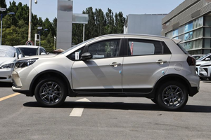 SUV compact à essence 2024, 1.5L CVT, 5 portes, 5 places, traction avant, véhicule à essence de haute qualité, nouveau modèle - Product Image 3