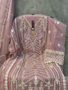 Organza lourd de qualité supérieure avec broderie Salwar Costume Femme Fabricant et fournisseur de mode de Surat - Product Image 6