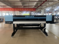 Printer UV Multifungsi 2m untuk Lukisan Berlapis Emas, Karya Seni & Kain Mesh dengan Stasiun Pembersihan Otomatis