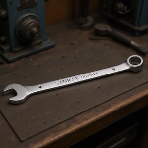 Llave Combinada Stanley para Uso Versátil en Diversas Tareas - Product Image 3