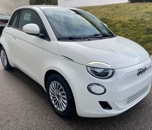 100% Nouvelle Fiat 500e Action 23,8 kWh, Voitures Électriques avec Radio - Product Image 1