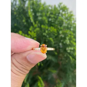 แหวนเพชรซิทรินทรงวงรีในทองคำ 14k - Product Image 1
