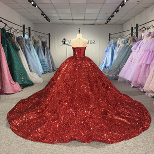Robe de bal scintillante rouge à paillettes et cristaux 8512 avec traîne pour Quinceañera - Product Image 4
