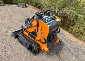 Livraison gratuite bon marché Mini Skid Steer moteur CE EURO5 EPA Skidsteer roue diesel sur chenilles Mini chargeuse sur chenilles pour tout terrain - Product Image 3