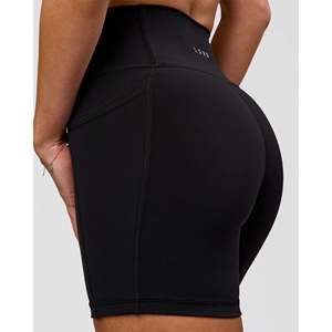 O.G. Shorts Fusion Ultra High-Rise de 6 Pulgadas con Bolsillos - Ropa Deportiva Negra para Correr y Gimnasio - Product Image 6