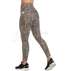 Leggings de yoga et de fitness pour femmes, coupe ajustée, couleur unie, longueur intégrale, séchage rapide, écologiques, en Spandex/Polyester, avec logo personnalisé, respirants et élastiques - Product Image 2