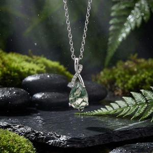 Collier Jeulia en argent sterling plaqué rhodium avec agate mousse taille poire torsadée, accents de diamants et de perles - Product Image 3