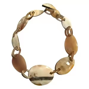 Collar de joyería de cuerno de búfalo para mujer a la moda con perla elegante collar de cuerno de búfalo por Artesanías de media luna - Product Image 2