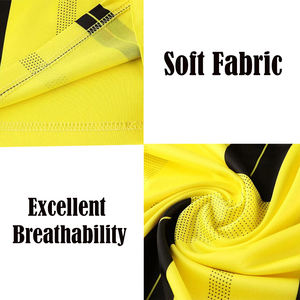 Uniforme de football haut de gamme pour hommes |   Ensemble de maillot et short de football pour entraînement d'équipe adulte, motif géométrique jaune et noir - Product Image 4