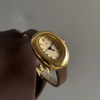 Jam Tangan Gelang Fashion Oval Quartz Mewah Kelas Atas Dial Kecil Niche Light Kulit Paduan Kristal Penunjuk Angka Romawi