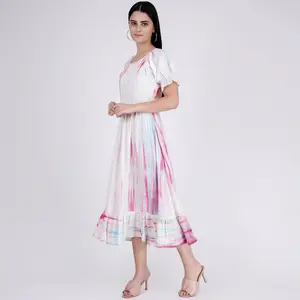 Nuevo hermoso color brillante rayón Tie-Dye Summer Beach and Resort Wear vestido para mujeres con cuello redondo, Vestido de manga corta - Product Image 2