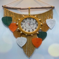 Horloge murale bohème faite à la main avec un design en macramé en tissu tressé pour la décoration de la maison, motif nature morte suspendu