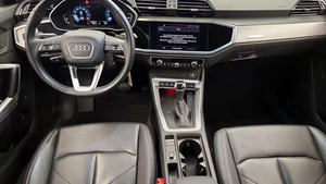 Audi Q3 S line Premium Plus 45 TFSI 2022, Seminuevo - Product Image 3