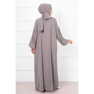 Chal Hijab Tradicional Adornado con Piedras para Vestido de Oración - Product Image 5