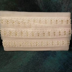 Tul bordado de encaje con cuentas con intrincados bordados y abalorios - Product Image 1