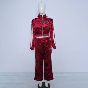 Ensemble de survêtement streetwear tendance pour femme, 100 % coton, tricoté, coupe oversize, deux pièces, style sportif décontracté - Product Image 1